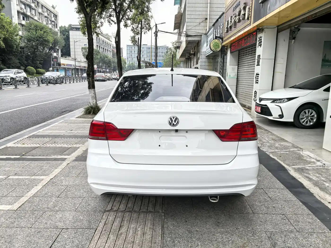 Volkswagen Santana 2016 1.6L Automatic Trend Edition фото 7