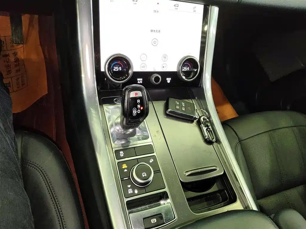 Land Rover Range Rover Sport 2021 3.0 L6 SE фото 14