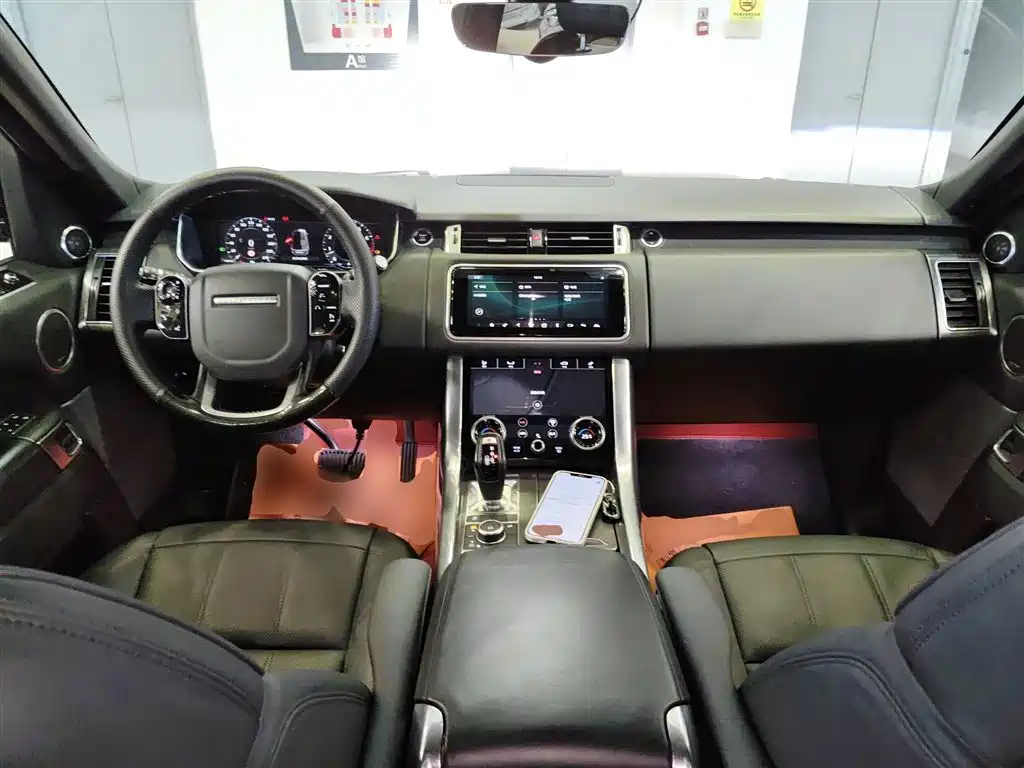 Land Rover Range Rover Sport 2021 3.0 L6 SE фото 10