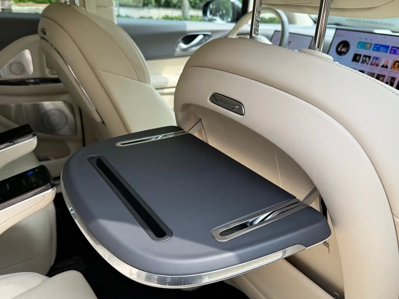 Voyah Auto Voyah Dreamer 2025 PHEV 4WD Kunpeng Premium Edition фото 19