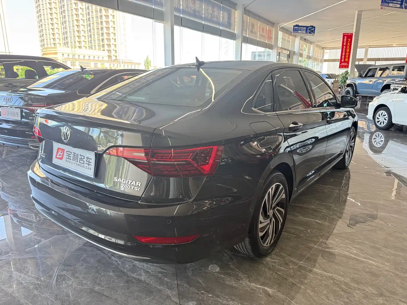 Volkswagen Sagitar 2021 280TSI DSG Surpassing Edition фото 10