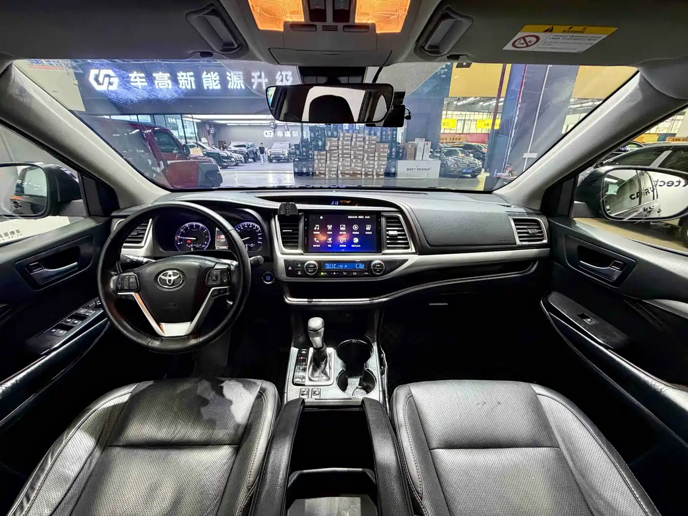 Toyota Highlander 2018 2.0T 2WD Premium 7-seater (China V) фото 10