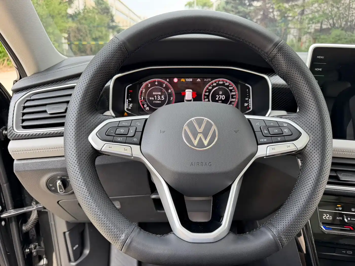 Volkswagen Tayron 2023 280TSI 2WD Luxury Plus Advanced Edition фото 21