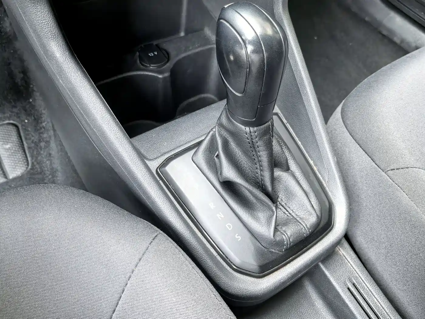 Volkswagen Santana 2016 1.6L Automatic Trend Edition фото 16