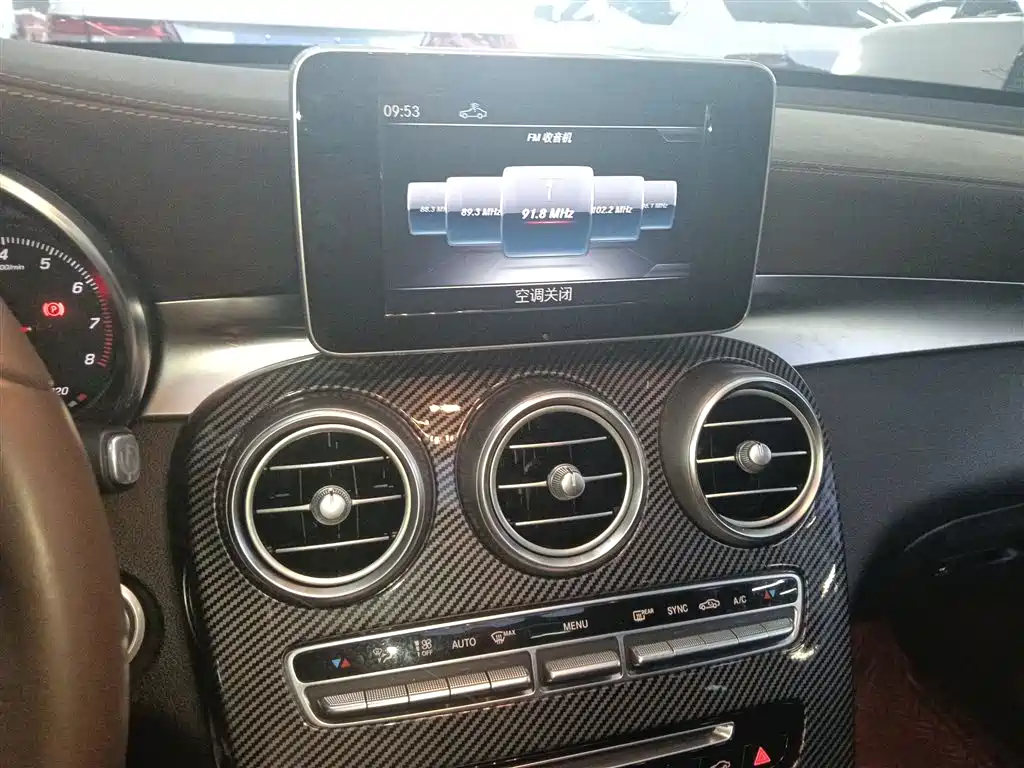Mercedes-Benz GLC 2019 GLC 260 L 4MATIC Dynamic фото 9