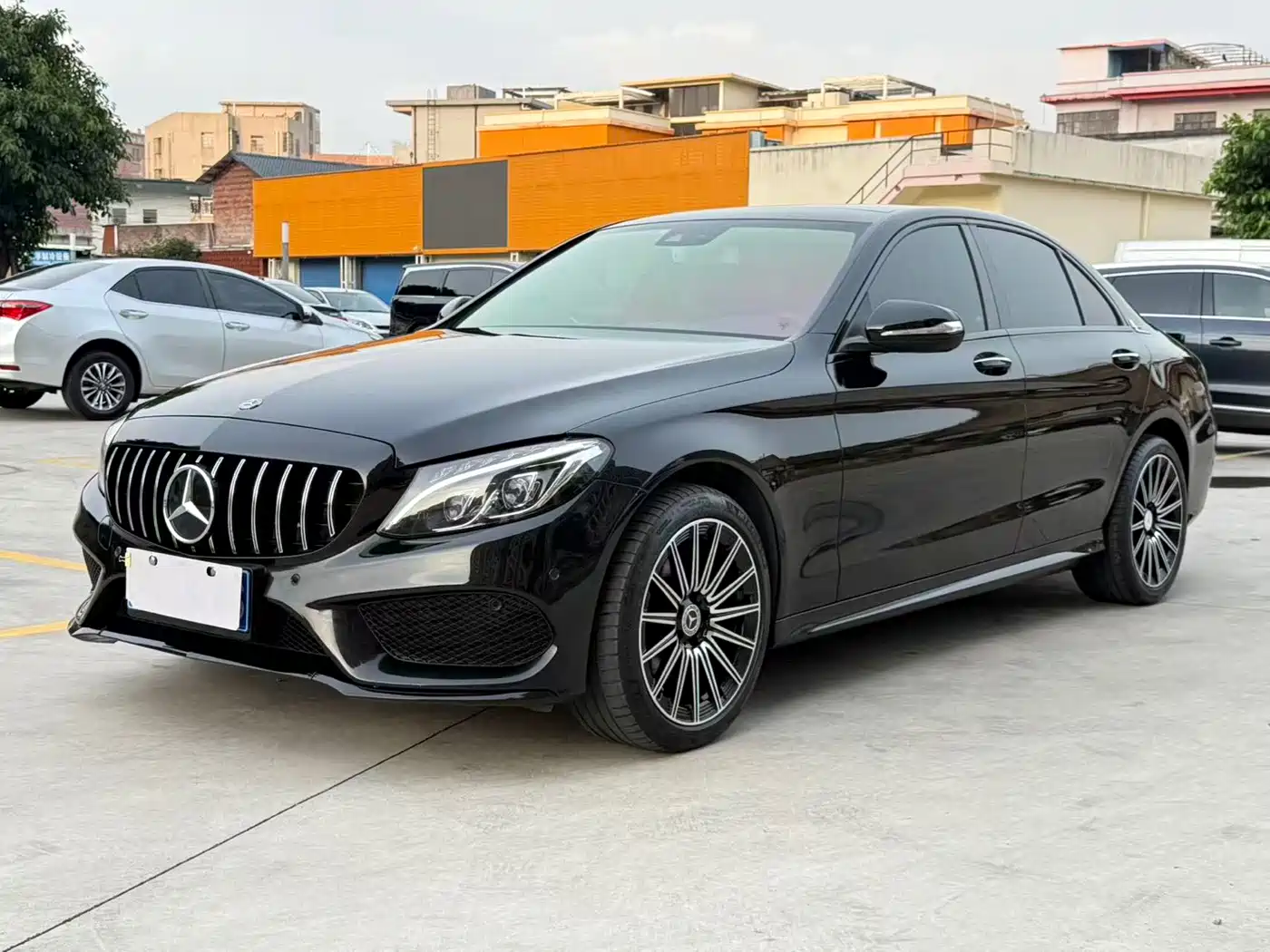 Mercedes-Benz C-Class 2016 2015 C 200 L 4MATIC