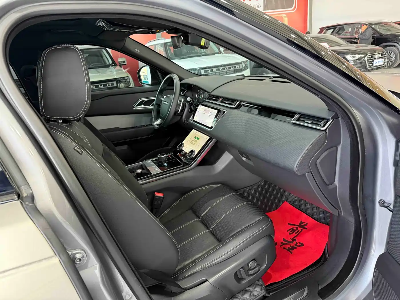 Land Rover Range Rover Velar 2020 P250 R-DYNAMIC S фото 13