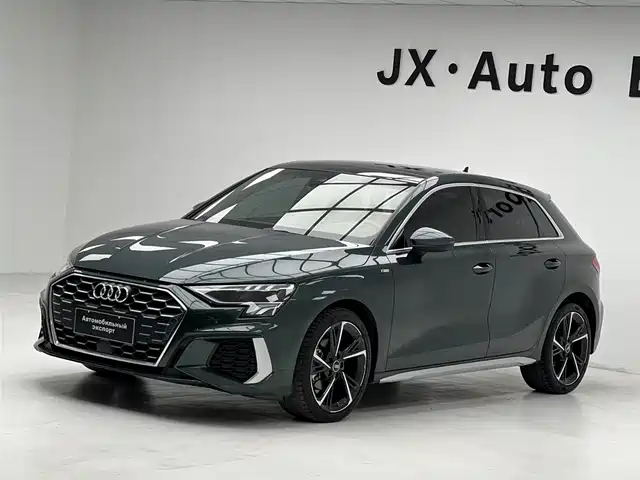 Audi A3 Sportback 35 TFSI, Стиль Спорт