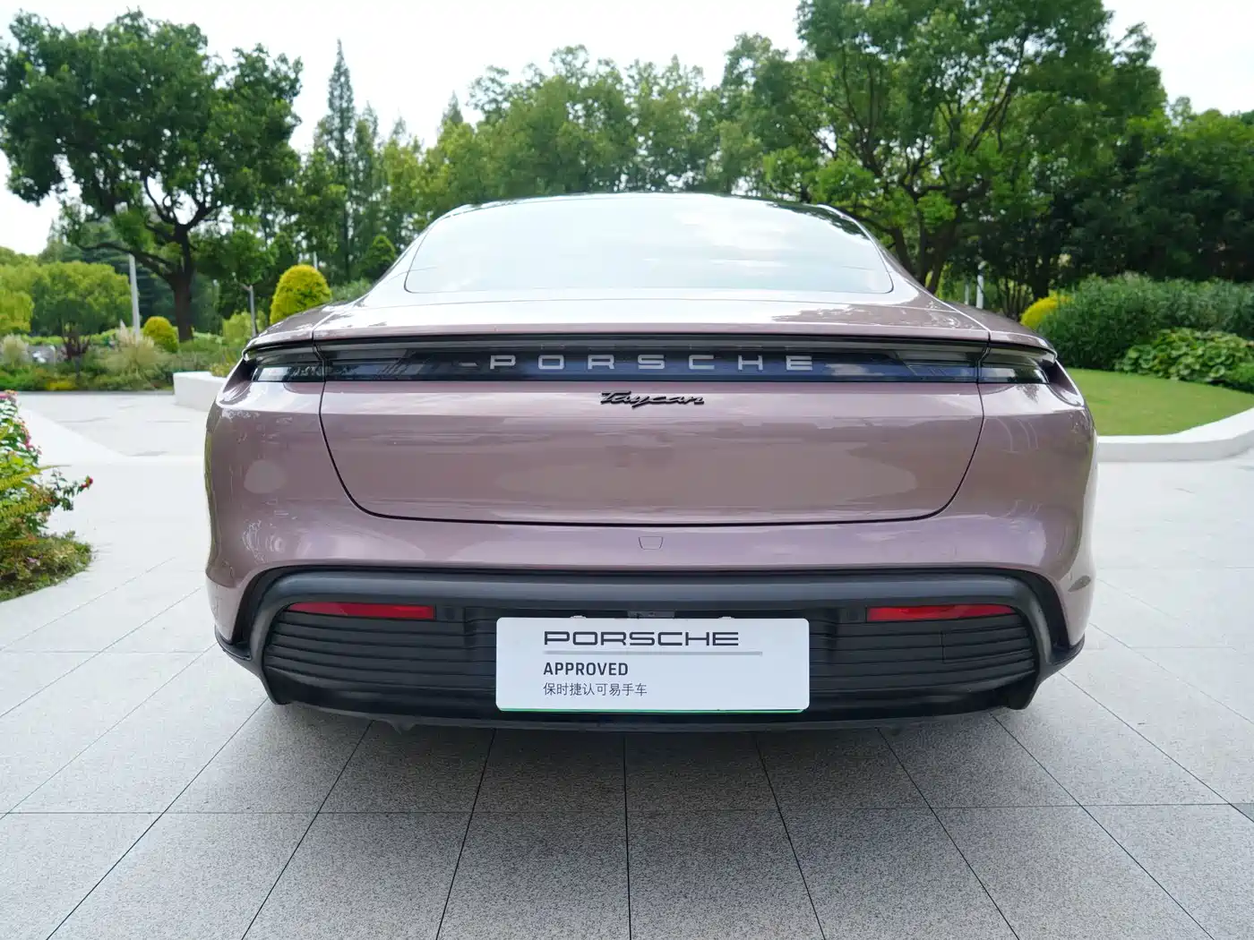 Porsche Taycan 2021 2020 Taycan