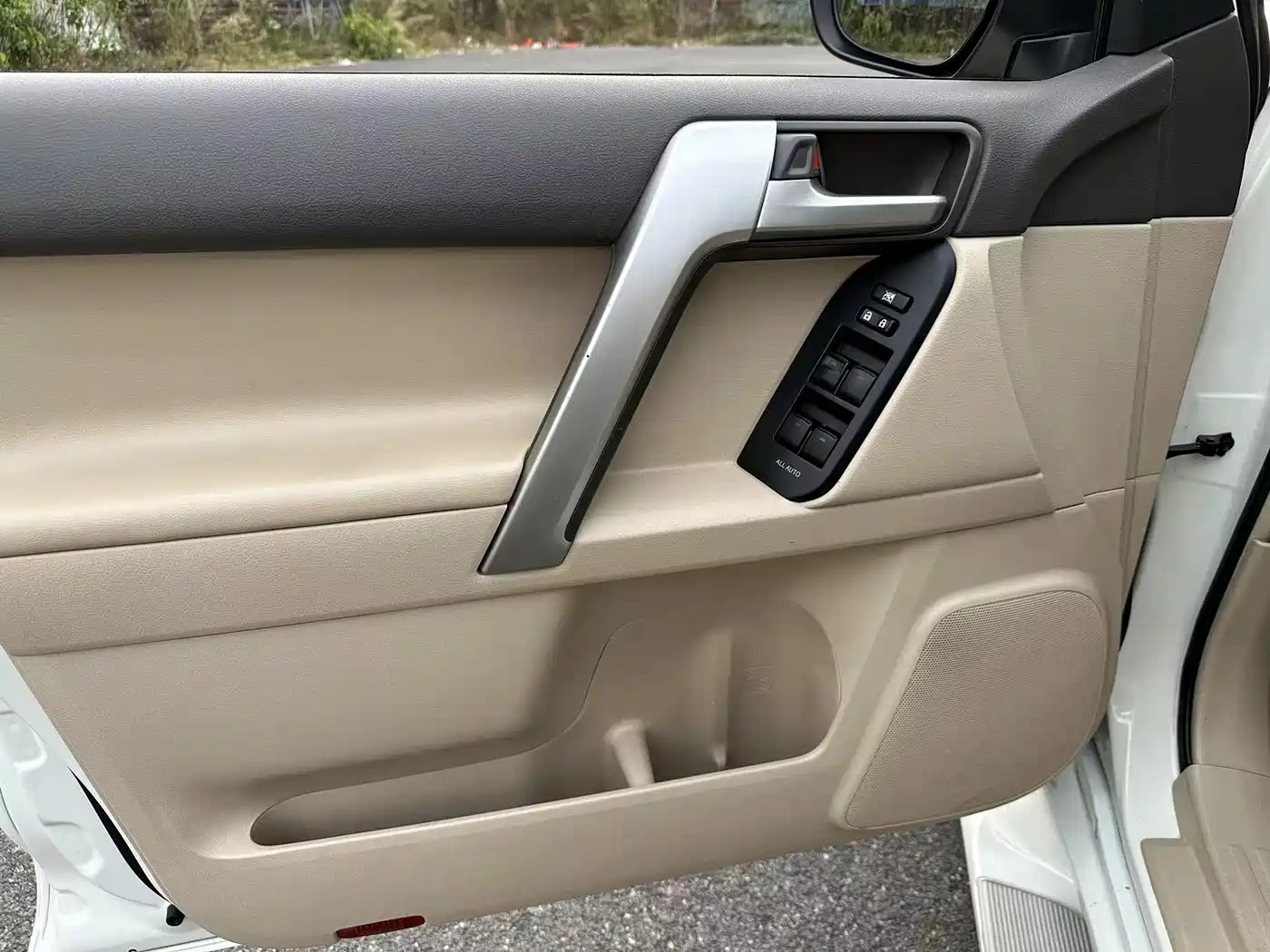 Toyota Prado 2018 3.5L Automatic TX-L Rear-mounted Spare Tire фото 16