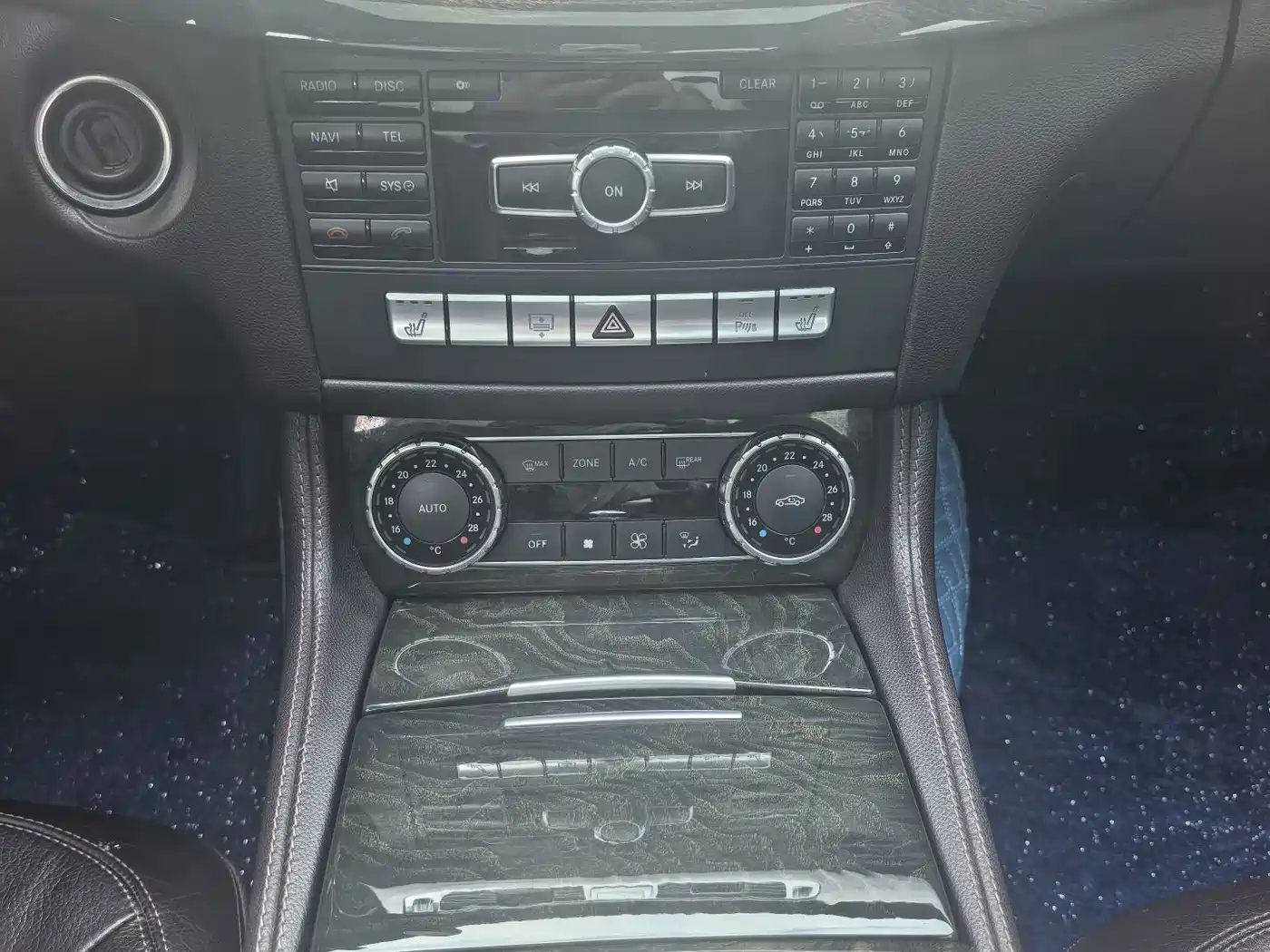 Mercedes-Benz CLS 2012 CLS 300 CGI фото 16