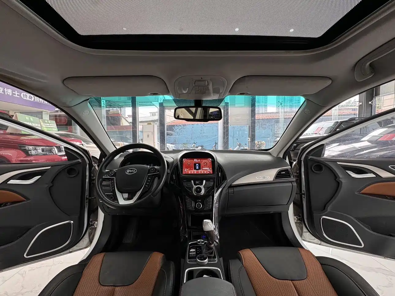BYD Qin New Energy 2015 1.5T Double Champion Flagship Plus фото 10