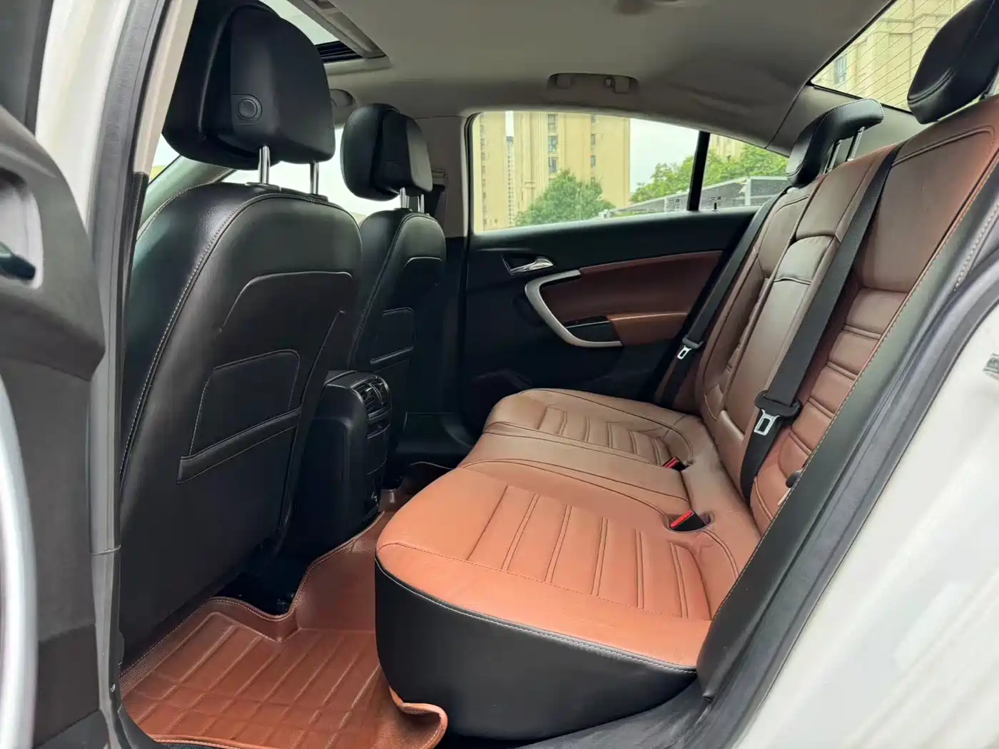 Фото 4 - Buick Regal