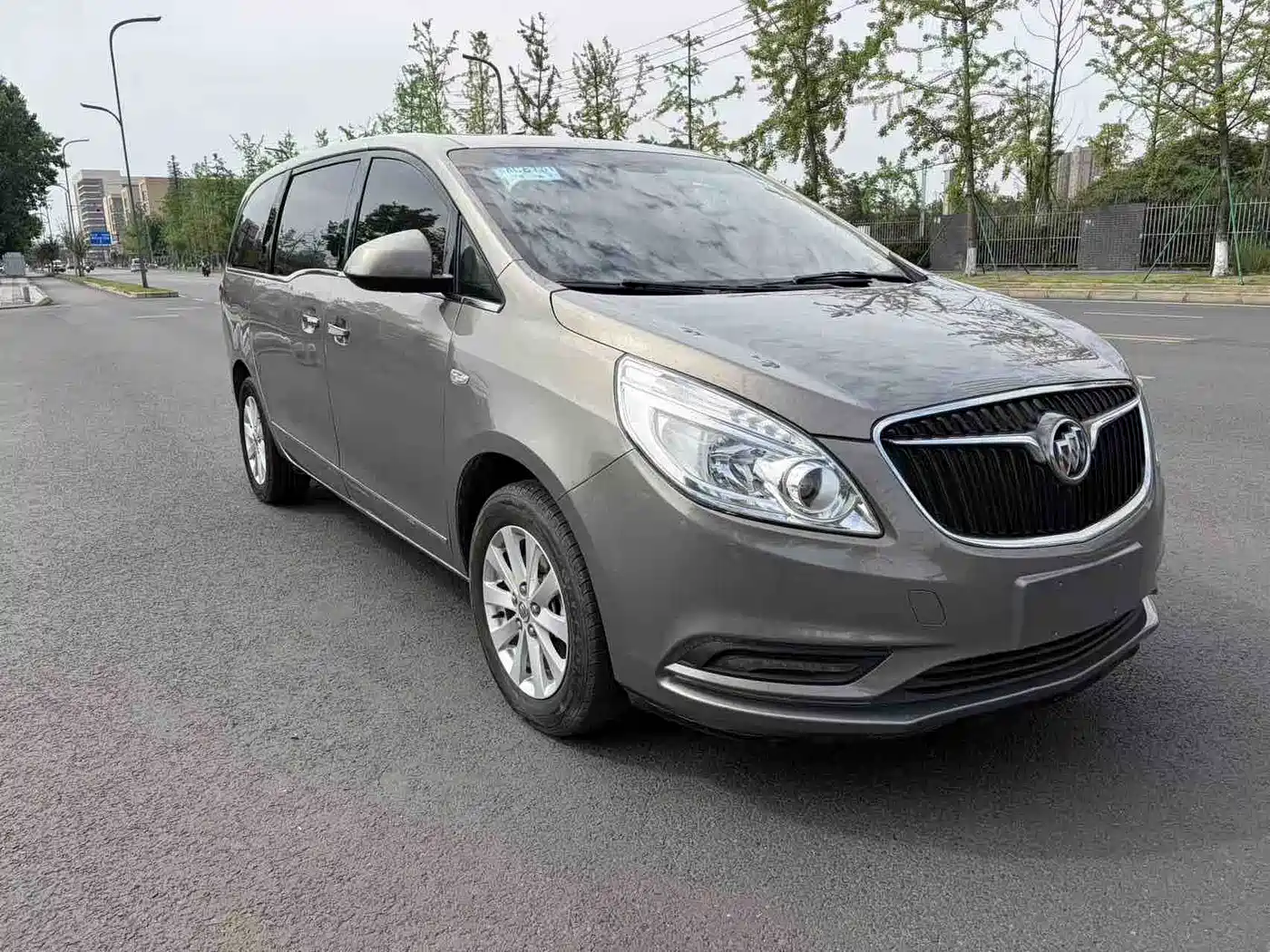 Buick GL8 2017 25S Luxury China V фото 3