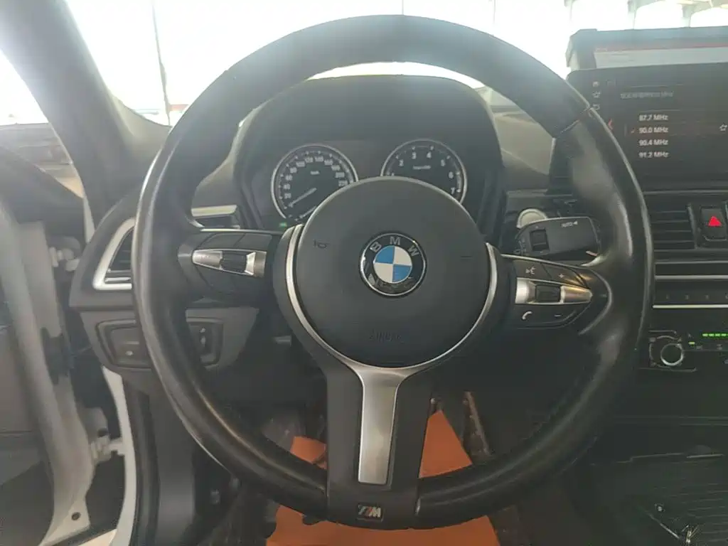 BMW 1 Series 2023 2022 125i M Sport Shadow Edition