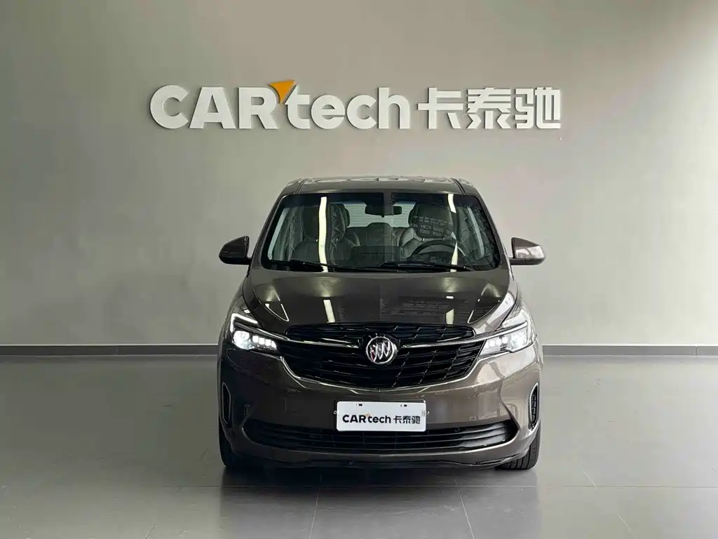 Фото 4 - Buick GL8
