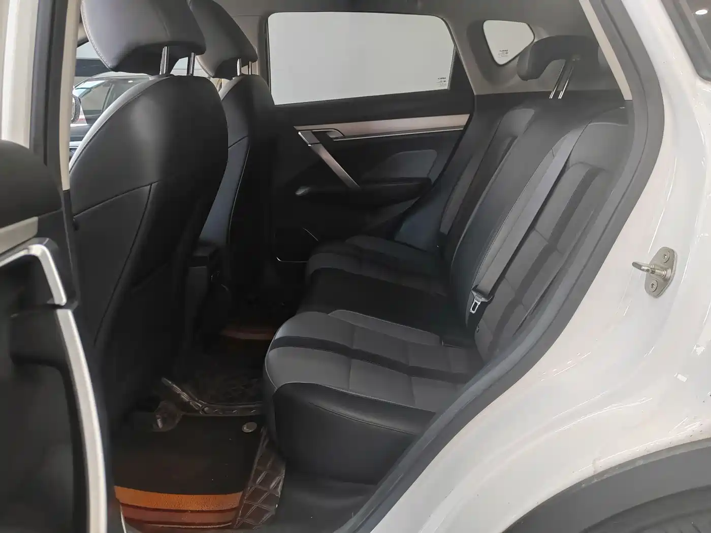 GEELY AUTOMOBILE BINYUE