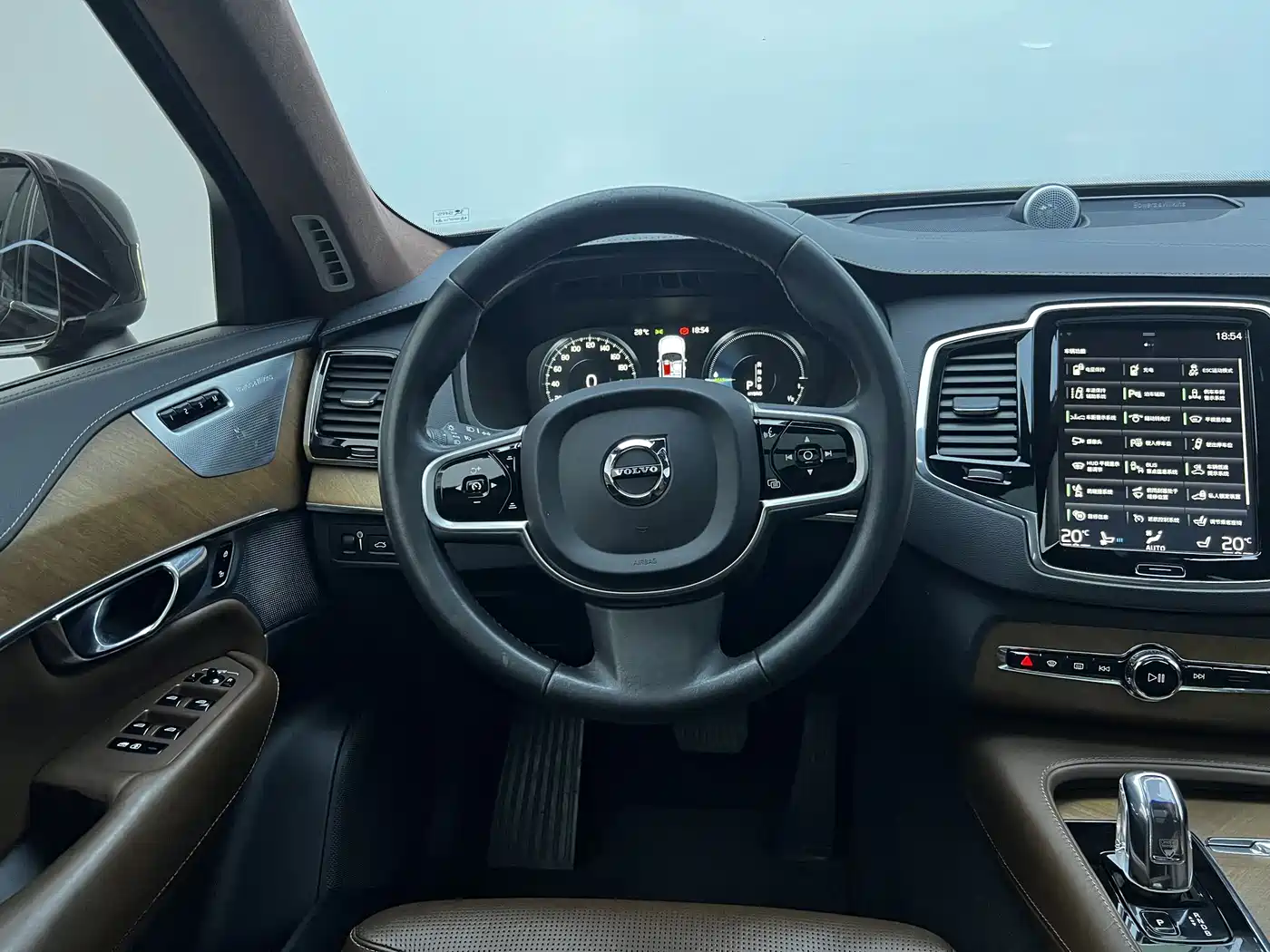Volvo XC90 Plug-in Hybrid 2018 2018 E-Drive Hybrid T8 Excellence 7-seater