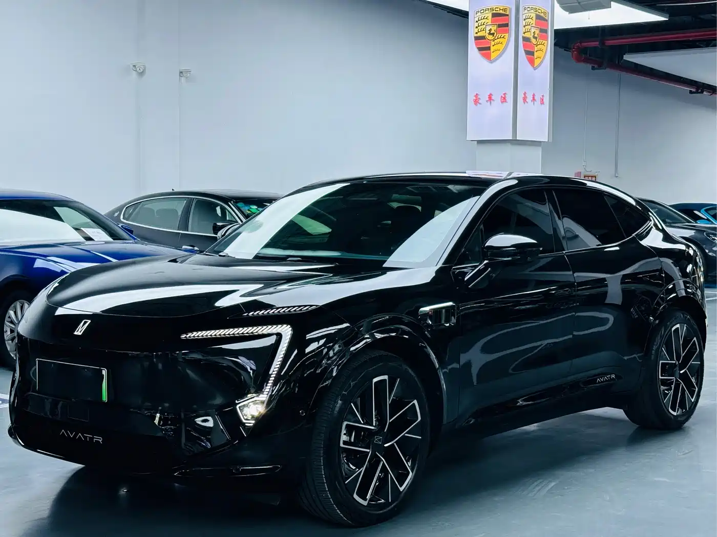 2025 Avatr 11