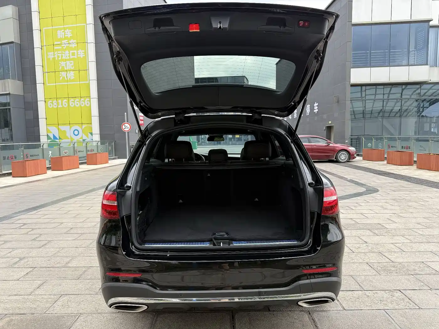 Mercedes-Benz GLC 2019 Facelift GLC 260 L 4MATIC Luxury фото 27