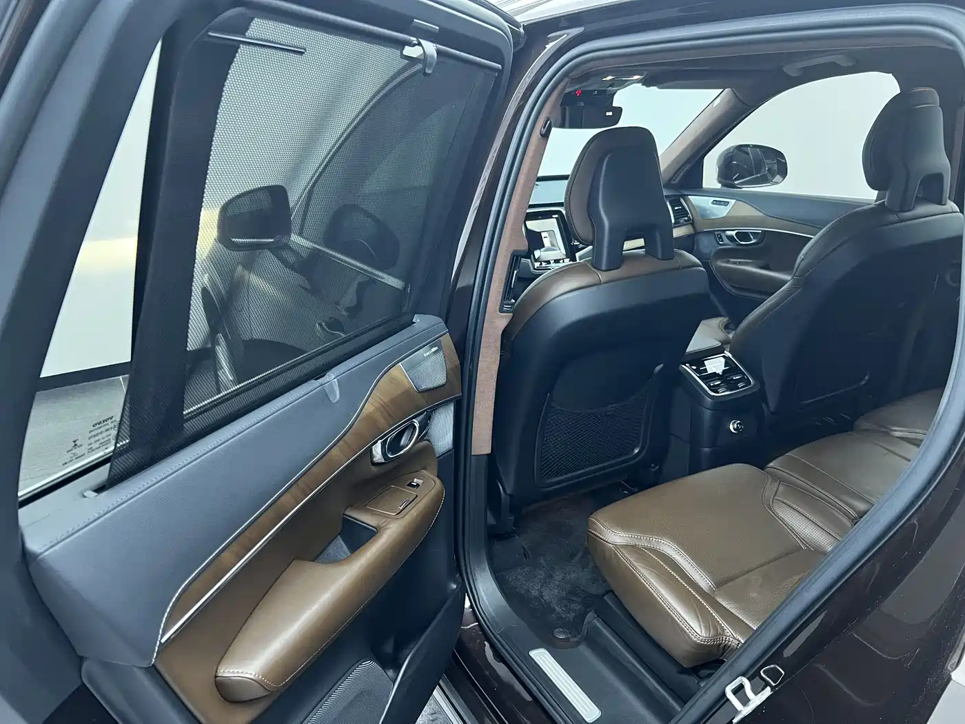 Volvo XC90 Plug-in Hybrid 2018 2018 E-Drive Hybrid T8 Excellence 7-seater