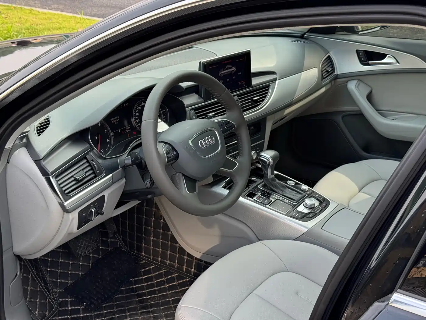 Audi A6L 2012 TFSI Standard фото 4