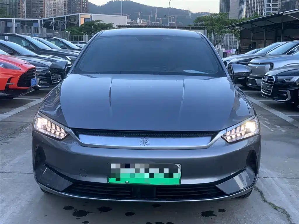 BYD Qin PLUS 2023 EV 510KM Travel Edition фото 2