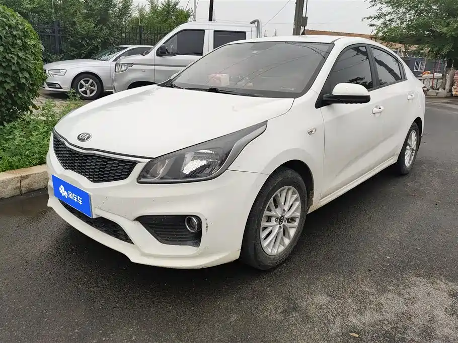 KIA K2