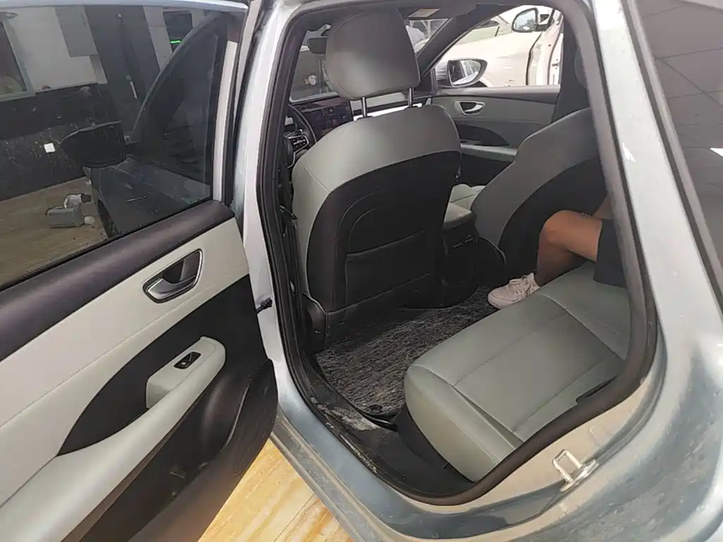 Roewe D6 2025 2025 450km Premium Edition