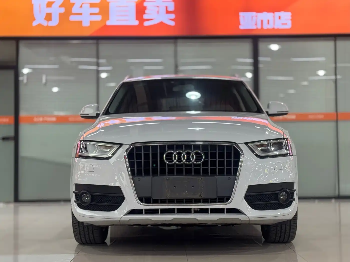 Audi Q3 2015 35 TFSI Comfort фото 2