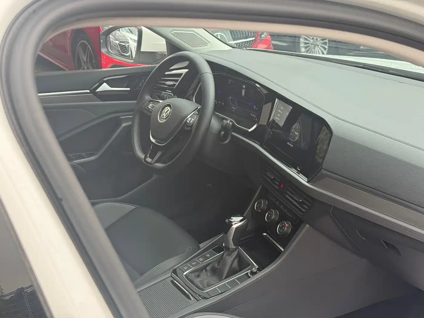 Volkswagen Sagitar 2021 200TSI DSG Comfort Smart Edition фото 17