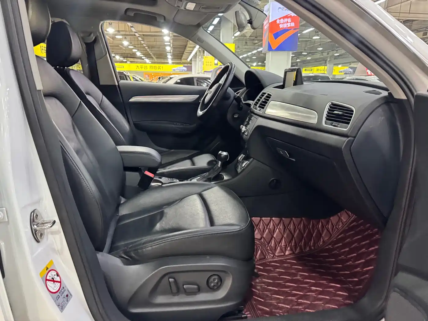 Audi Q3 2015 35 TFSI Comfort фото 10