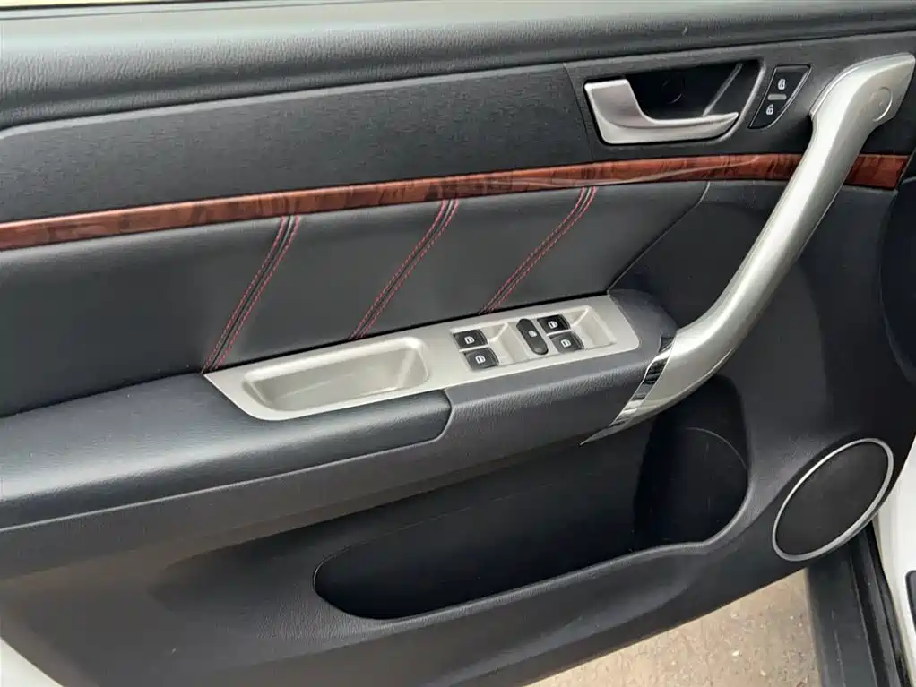 Haval H6 2017 Red Label Sport 1.5T Manual 2WD Elite фото 2