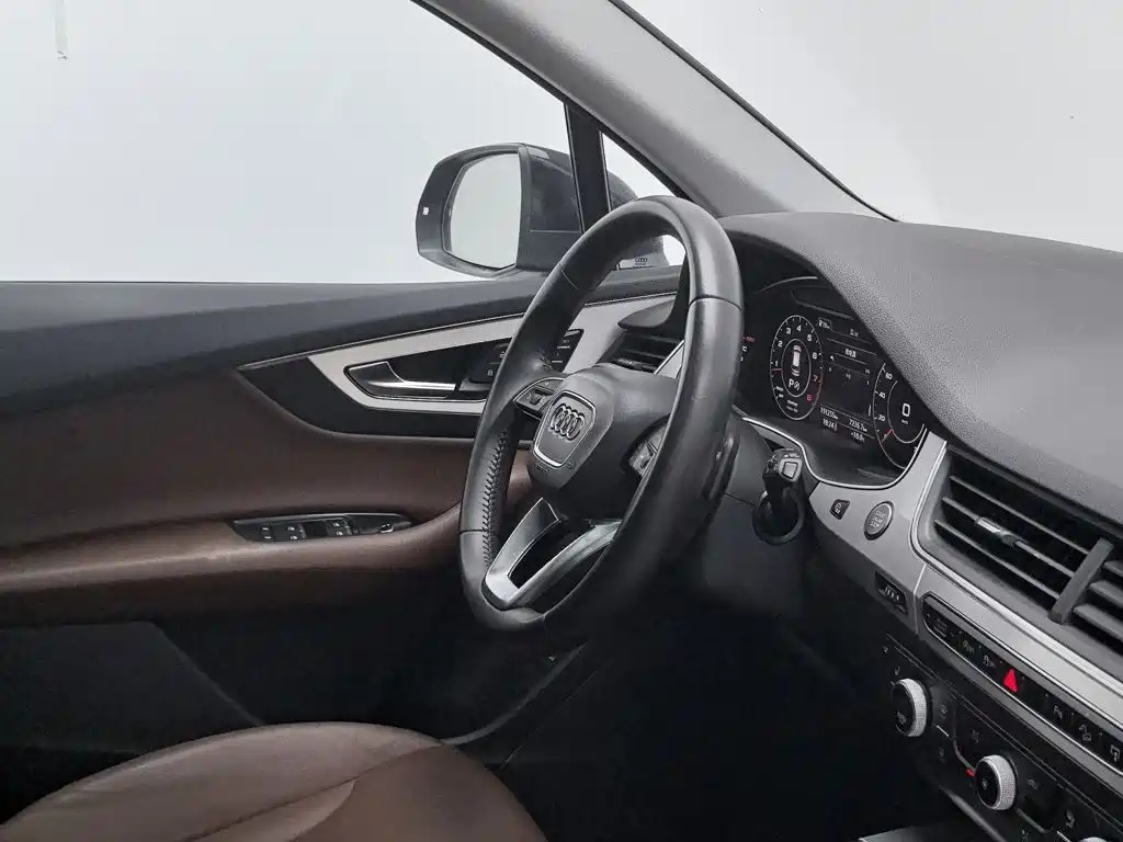 Photo 22 - Audi Q7