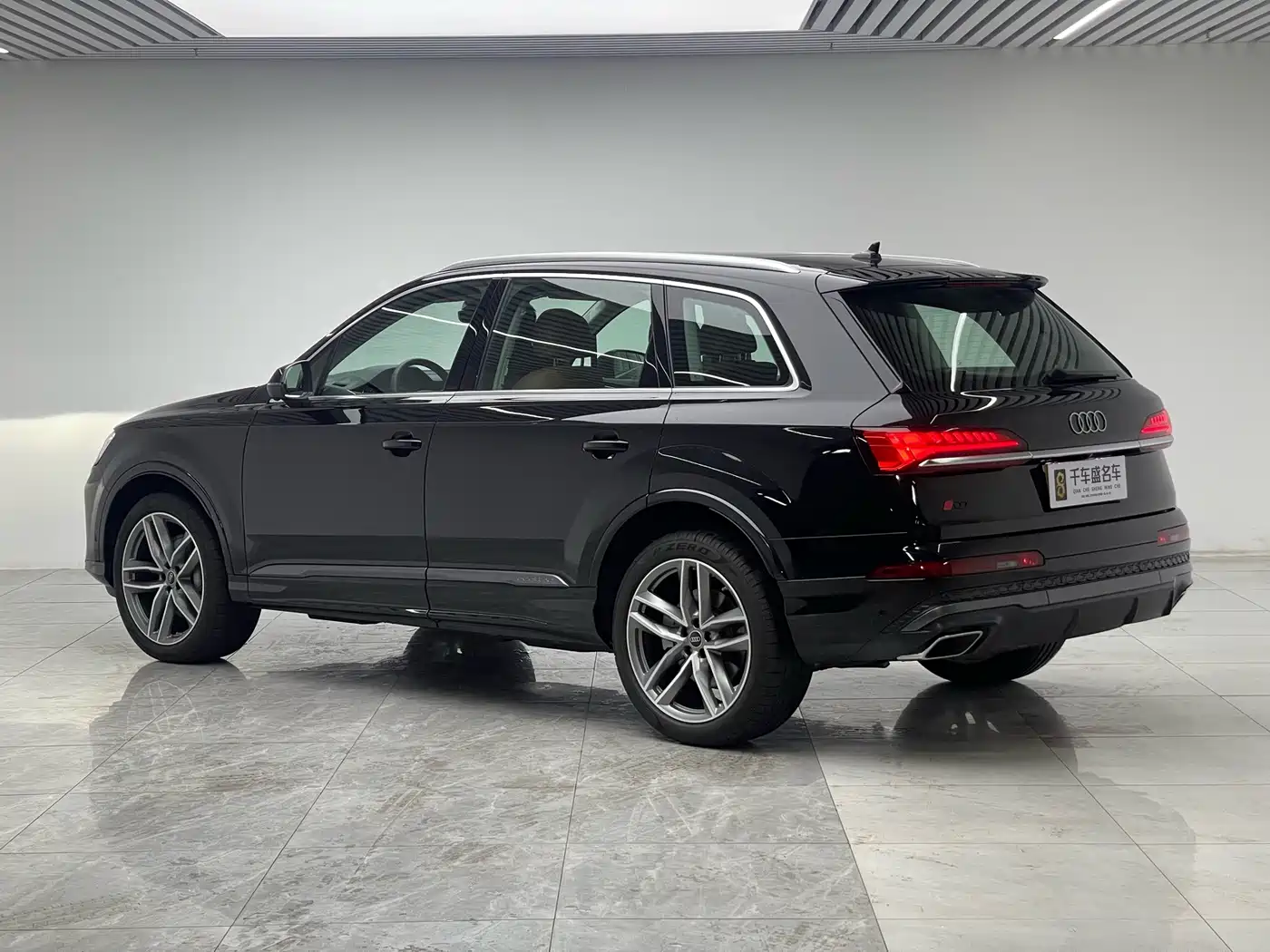 Audi Q7 2025 2025 55 TFSI quattro S line Sport