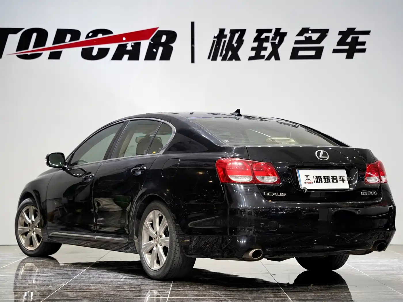 Фото 4 - Lexus GS