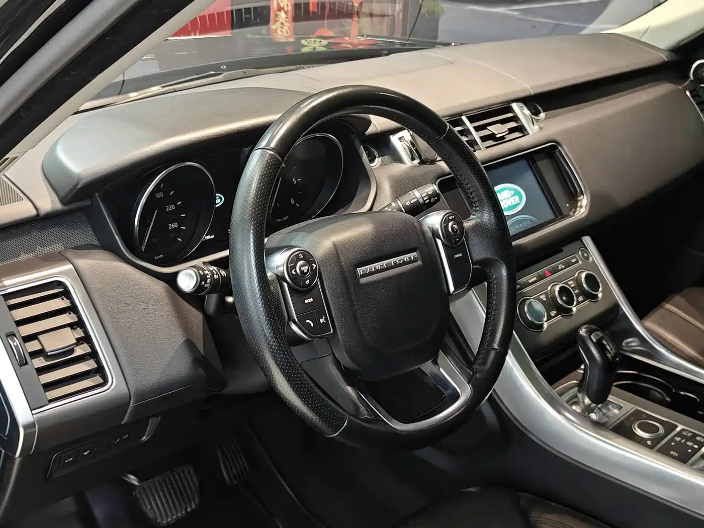 Land Rover Range Rover Sport 2016 3.0 SDV6 HSE фото 8