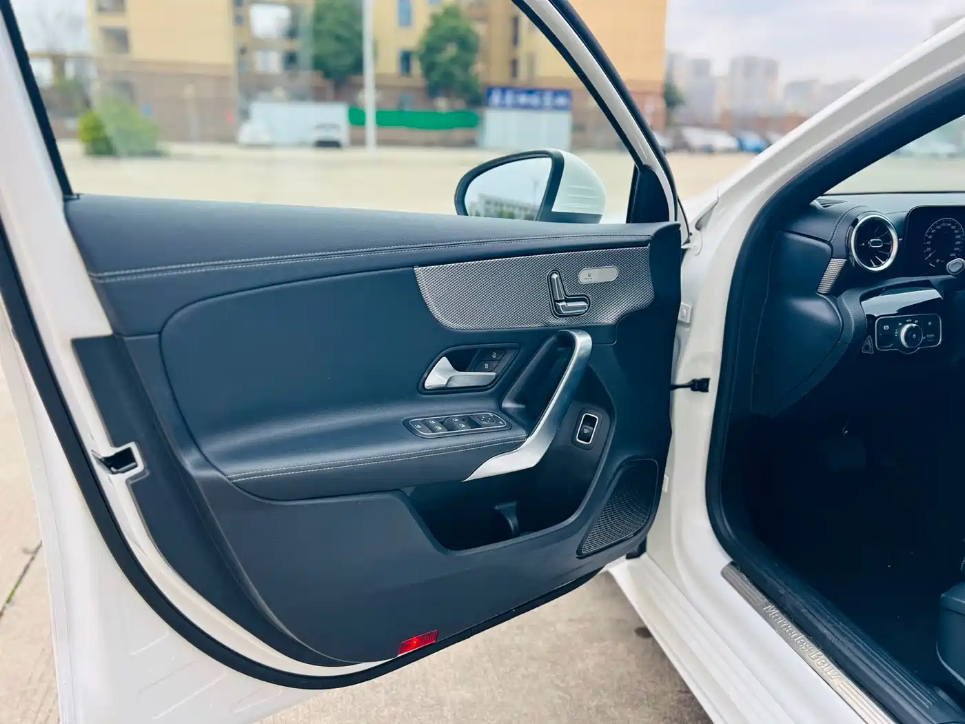 MERCEDES-BENZ CLASS A