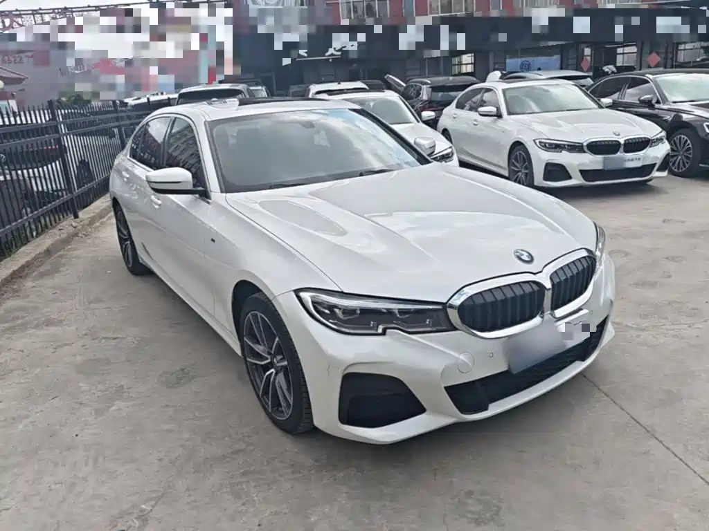 BMW 3-SERIES
