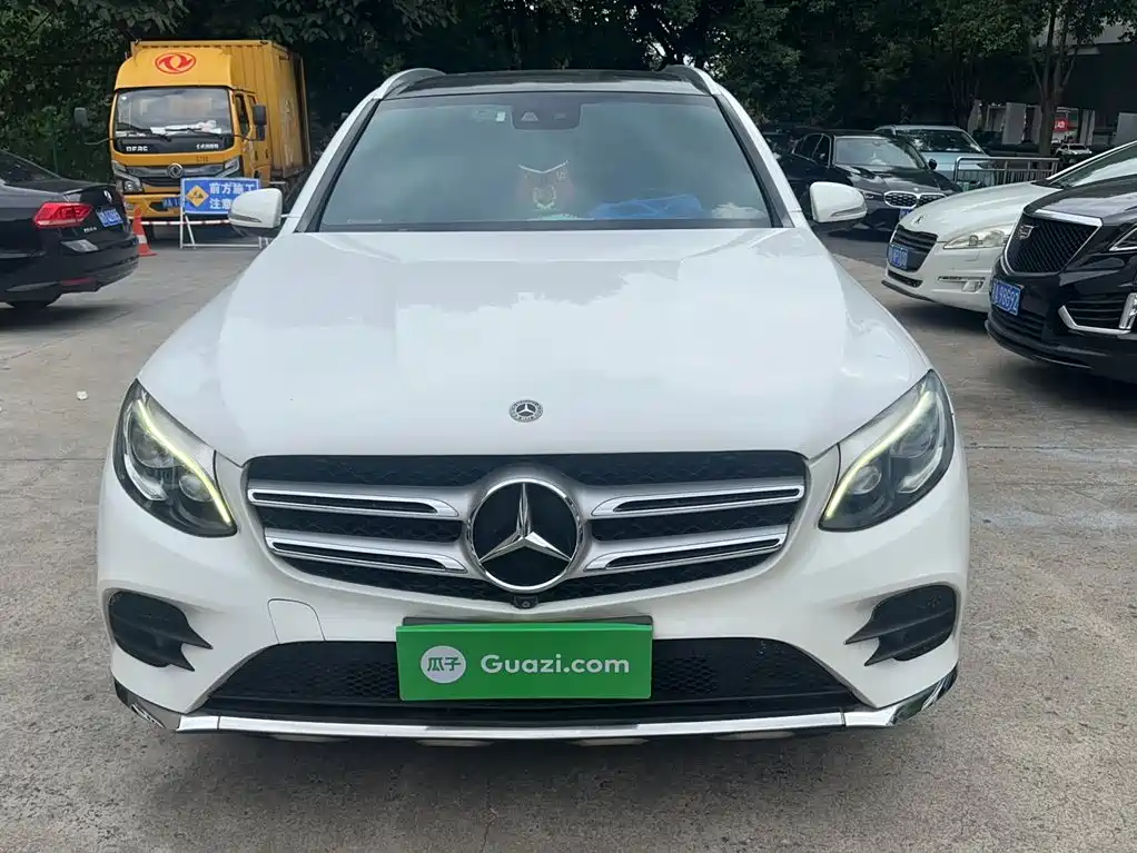 Фото 3 - Mercedes-Benz GLC