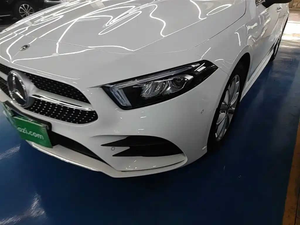 Mercedes-Benz A-Class 2020 Facelift A 200 L Sport Sedan Dynamic фото 24