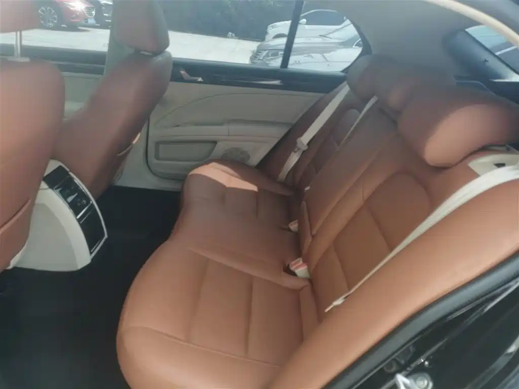 Škoda Superb 2013 1.8TSI Automatic Elite Edition фото 13