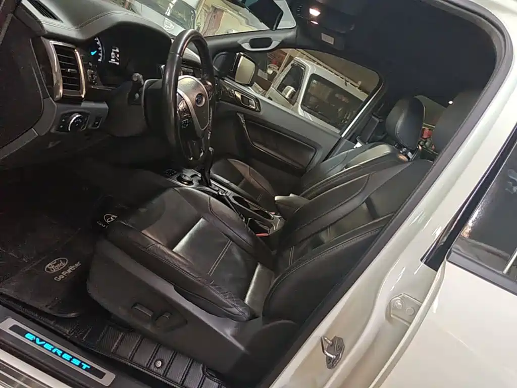 Ford Everest 2016 2016 2.0T Gasoline Automatic 4WD Flagship Edition