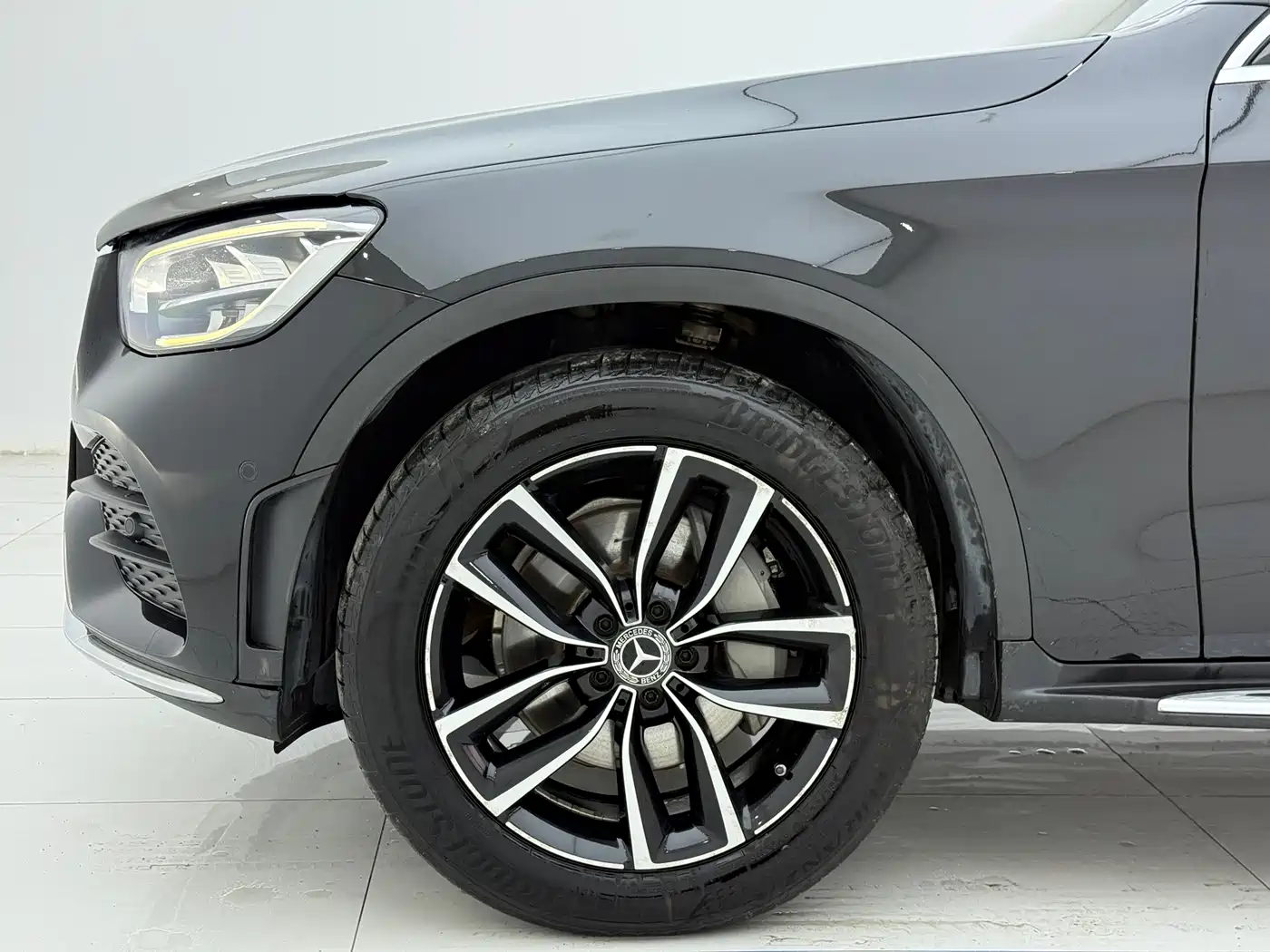 MERCEDES-BENZ GLC