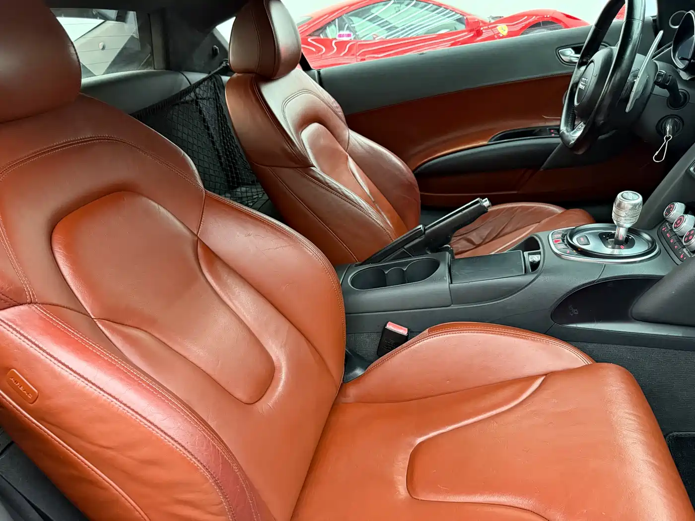Audi R8 2010 5.2 FSI quattro фото 11