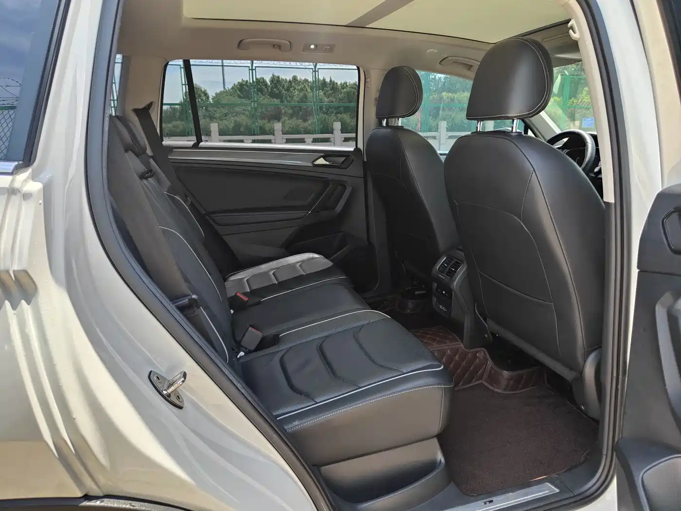 Volkswagen Tiguan L 2019 380TSI Auto 4WD R-Line Flagship Edition China VI фото 9