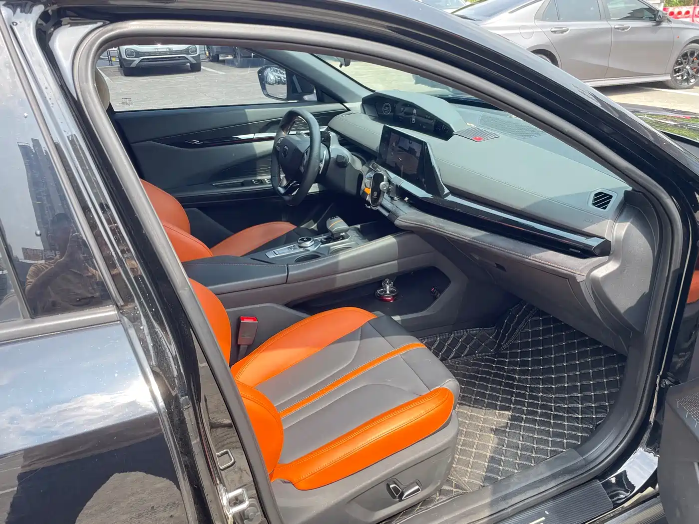 CHANGAN UNI-V