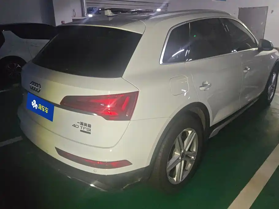 Фото 3 - Audi Q5L
