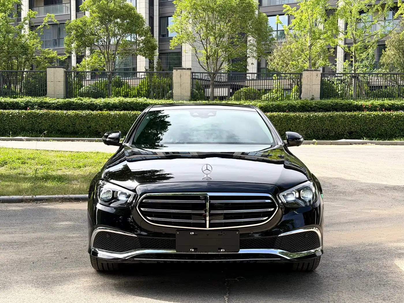Mercedes-Benz E-Class 2021 E 300 L Premium фото 2
