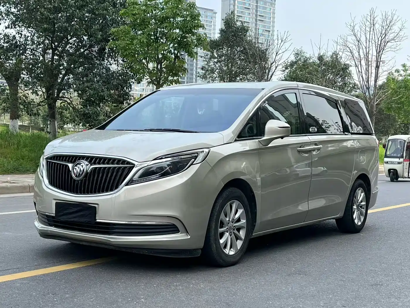 Buick GL8 2017 ES 28T Premium China V